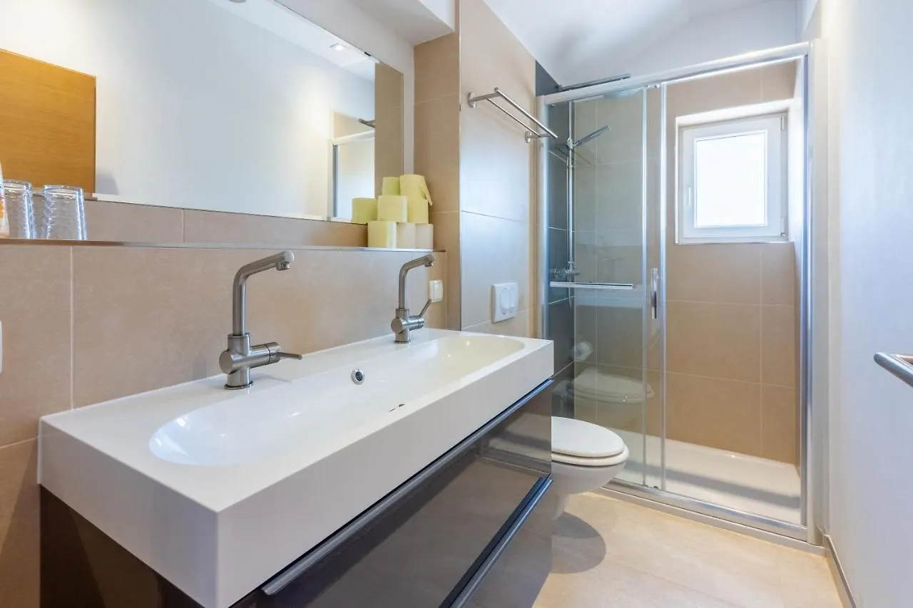 Rimac Apartments And Rooms Novi Vinodolski