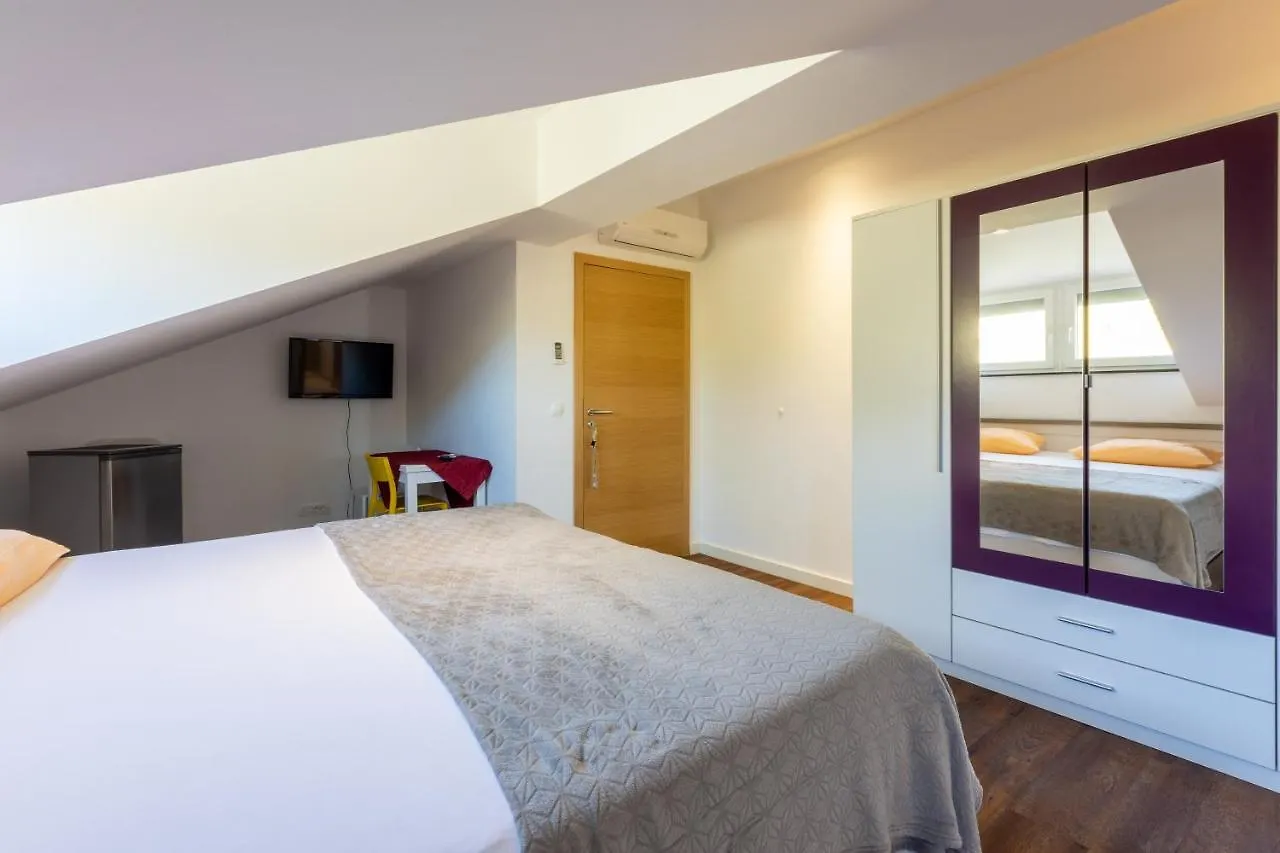Rimac Apartments And Rooms Novi Vinodolski Croatia